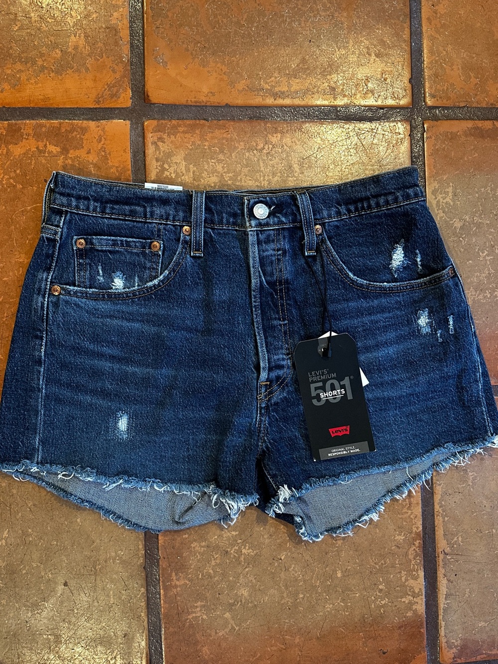 Levi's Blue Denim 501 Jean Shorts NWT - Picture 5 of 6